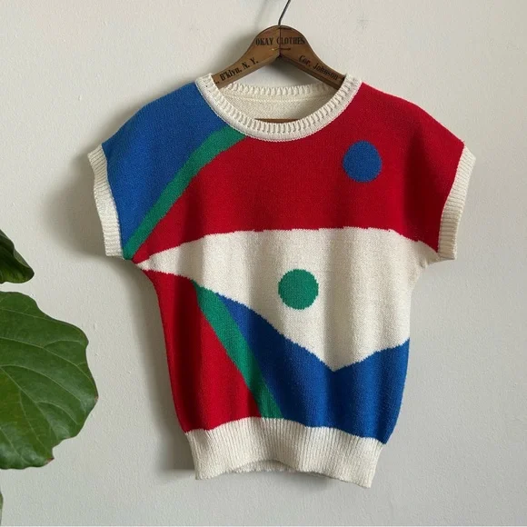 Vintage Geometric Short-Sleeve Sweater - Picture 2 of 5